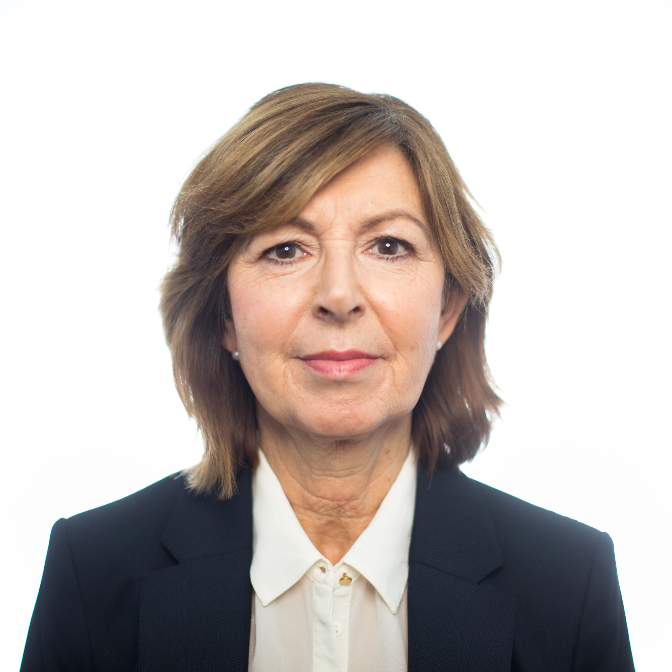 Professional portrait representing client support specialist